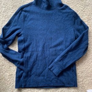 Men’s Banana Republic Turtleneck sweater